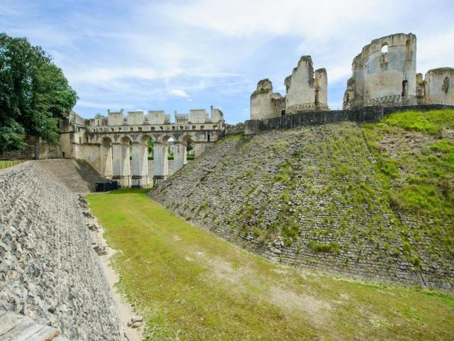 vestiges-chateau-de-fere-fere-en-tardenois