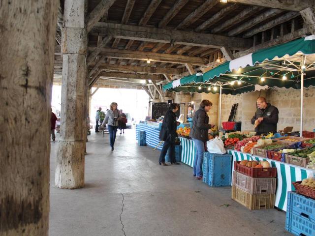 Market in Fère-en-Tardenois