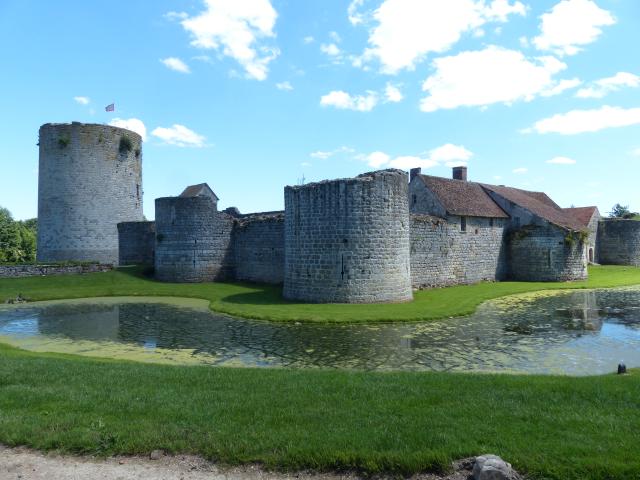 chateau-de-nesles-seringes-et-nesles