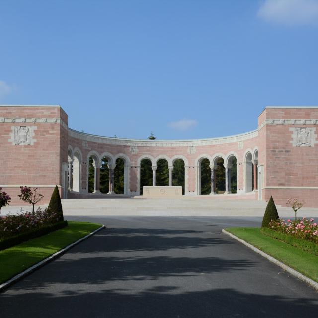 Oise-Aisne Cemetery in Seringes-et-Nesles