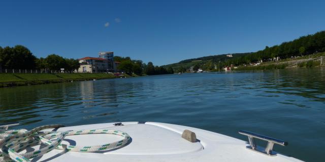 Boats from the Capitainerie in Château-Thierry