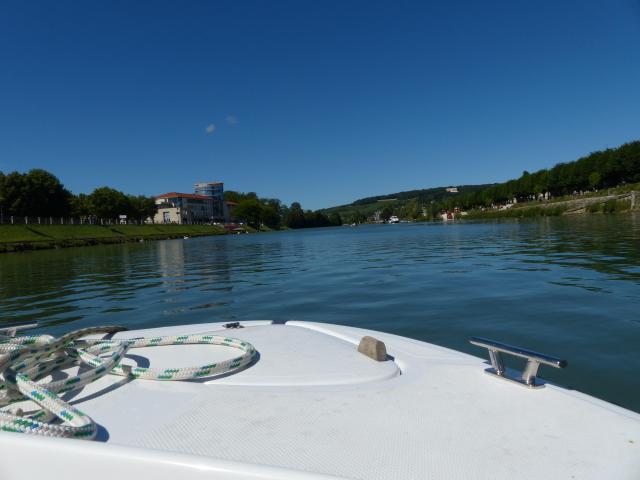 Boats from the Capitainerie in Château-Thierry