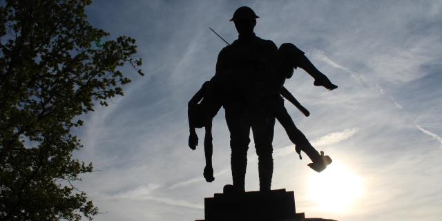 pieta-statue-portes-champagne-premiere-guerre-mondiale-memorial-42eme-division-fere-en-tardenois